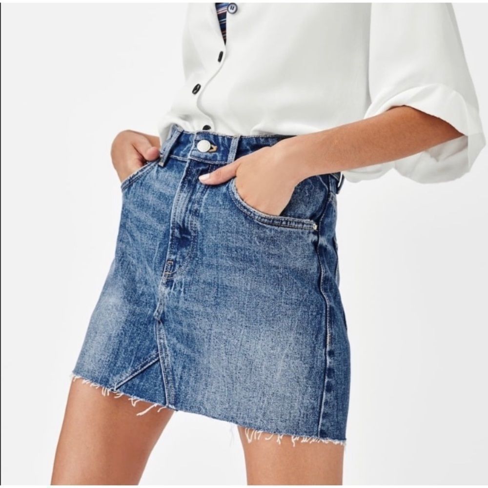 Trafaluc by Zara Authentic Denim by TRF Distressed Frayed Raw Hem Mini Skirt